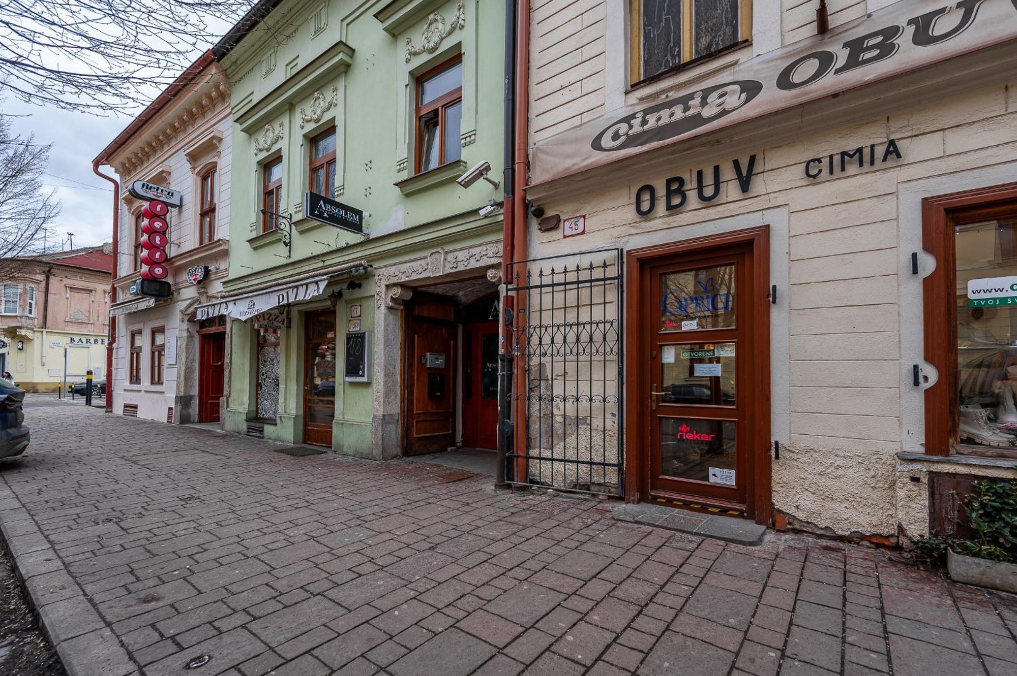 K1 Piatok Sobota Disco Cez Tyzden Tichy Apartman Kosice Luaran gambar