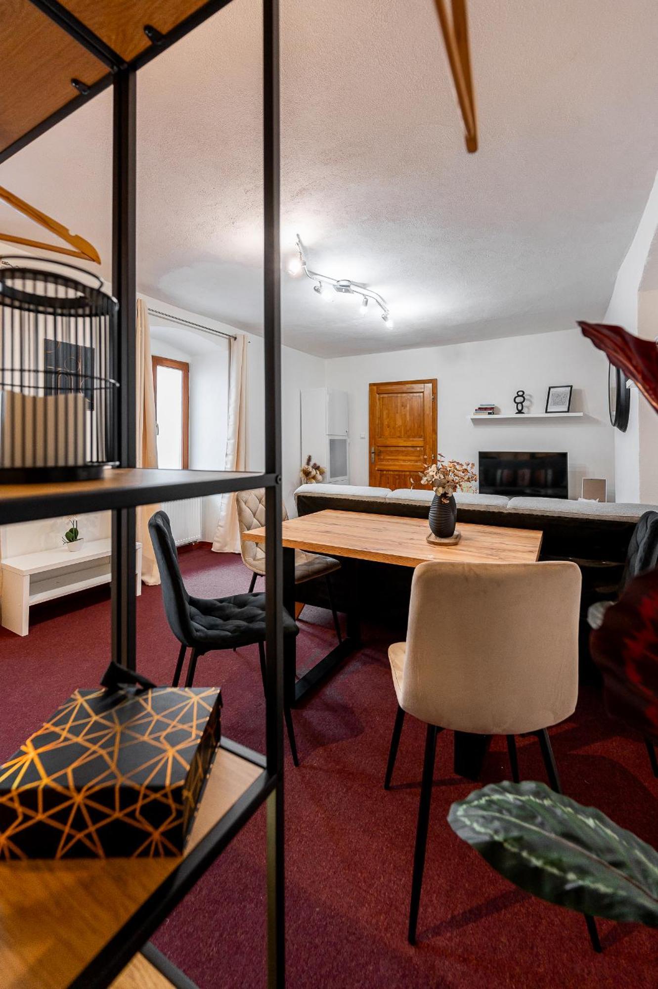 K1 Piatok Sobota Disco Cez Tyzden Tichy Apartman Kosice Luaran gambar